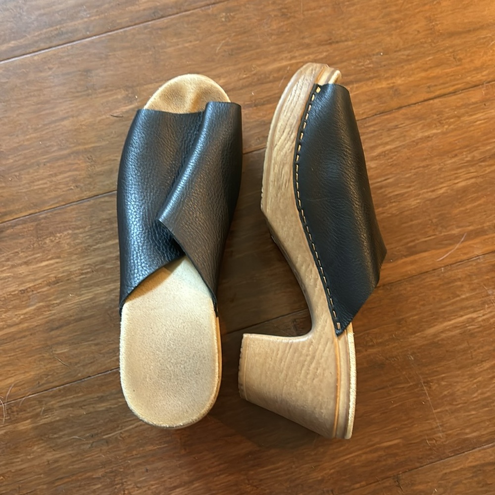 Stylish Black Leather Mules